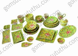 Bộ đồ ăn băng xanh sen đỏ